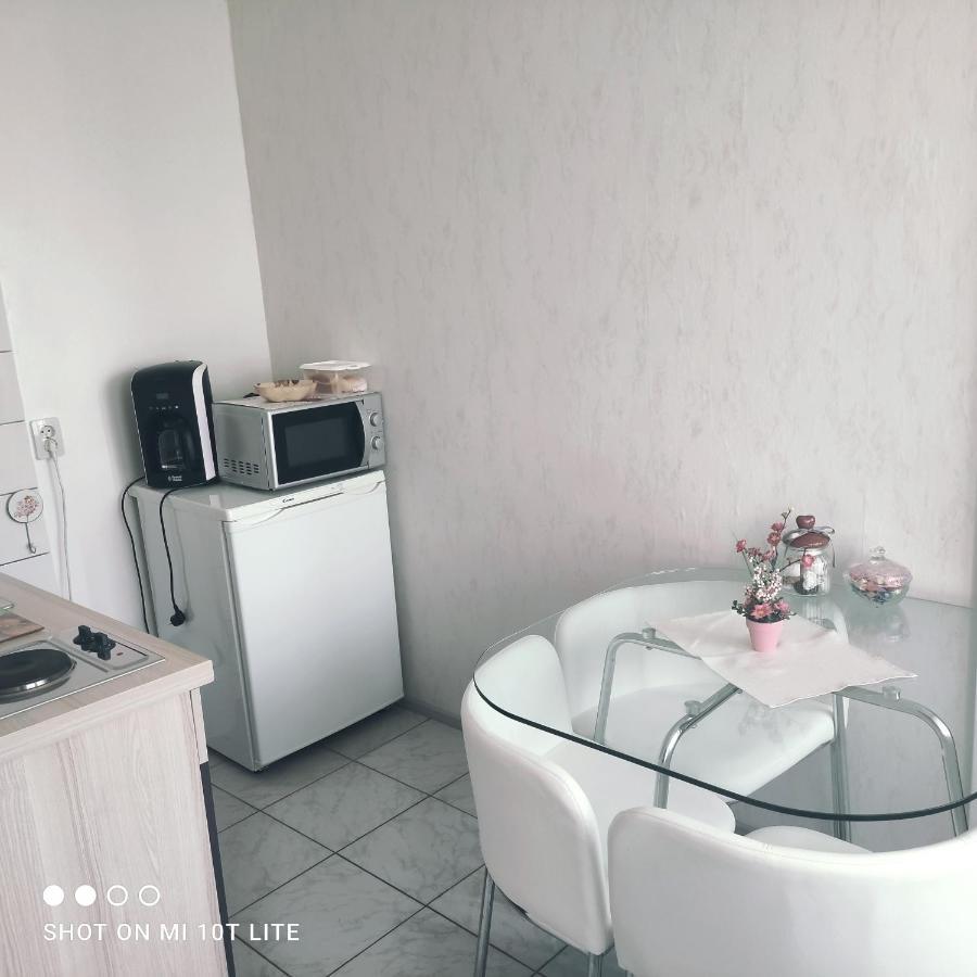 Velika MlakaStudio Apartman Valentinaアパートメント エクステリア 写真