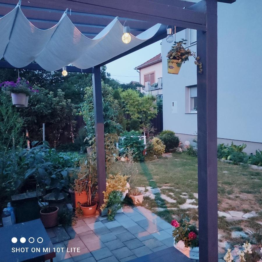 Studio Apartman Valentina Velika Mlaka エクステリア 写真